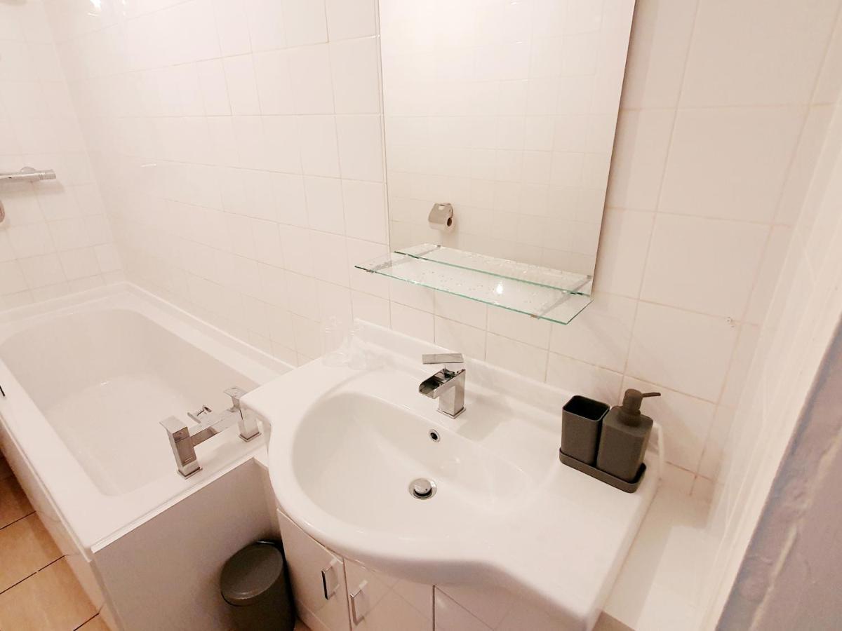 בלשיל Station Apartment מראה חיצוני תמונה